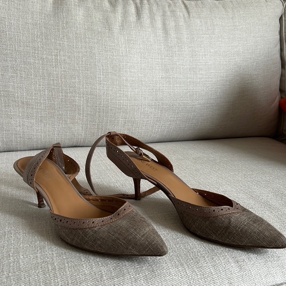 Nine West linen kitten heel shoe